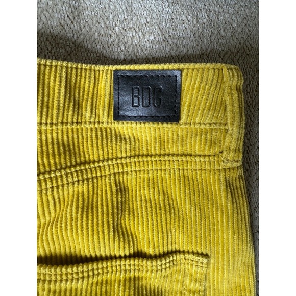 BDG Urban Outfitters Mom High-Rise Corduroy Pants Yellow Size 32 - Picture 5 of 6